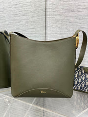 CD Médaillon Bucket Bag 26.5cm Dark Green in Cowhide 155518