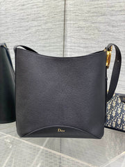 CD Médaillon Bucket Bag 26.5cm Black in Cowhide 155522