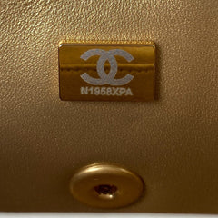 Classic Mini Flap Bag 20cm White Lambskin Gold Hardware