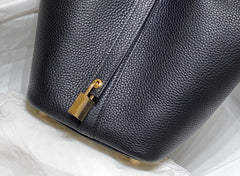 picotin lock 18 black togo ghw
