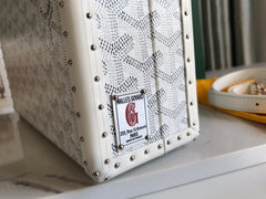 GRAND HÔTEL TRUNK BAG 24 IN WHITE GOYARDINE CANVAS AND CALFSKIN