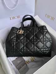cd large toujours 37 black calfskin