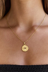 Hearts Core Necklace Gold