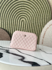 CC Classic Pouch CC Logo Diamond Quilted Pink Caviar Calfskin