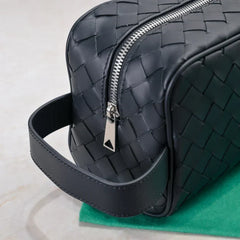 Bottega Veneta 2026 Barrel Bag 26cm Black Leather