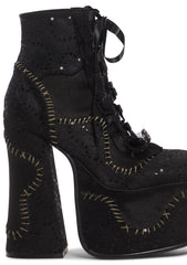 Lover’s Duet Platform Boots - Black