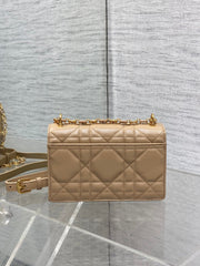 CD Miss Caro 17 Bag Biscuit Calfskin 226500