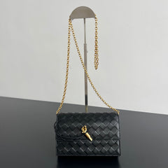 BV 26s Andiamo Pouch Black Intrecciato Leather 291434
