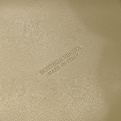BV 26s Parachute Bag Cream Intrecciato Leather 291409