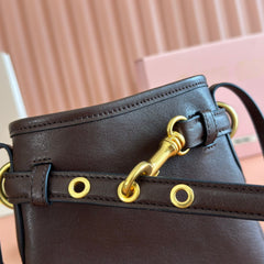 Miu 5NR461 Pouch Coffee Cowhide 285382