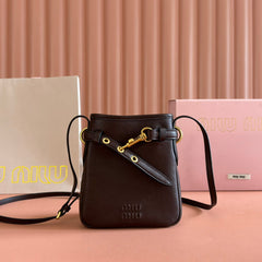 Miu 5NR461 Pouch Coffee Cowhide 285382