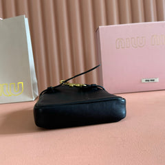 Miu 5NR461 Pouch Black Cowhide 285383