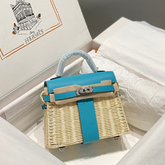 HM KELLY 22 PICNIC SKY BAMBOO AND RATTAN