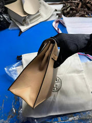KELLY DANSE 22 TAN BROWN IN CALFSKIN SILVER HARDWARE
