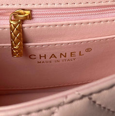 CC 25S FLAP BAG 18 CM IN LIGHT PINK LAMBSKIN WITH TOP HANDLE