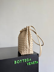 BV Andiamo Small Bucket Bag Light Begie 30cm Lambskin 855759
