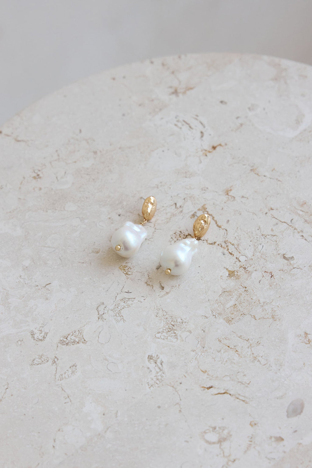 18k Gold Plated Endlessly Waiting Earrings White