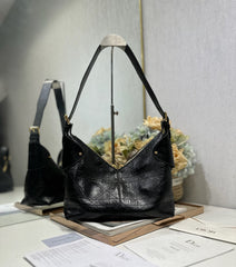 CD Medium Dior Voyage Bag 28cm Black Glossy Macrocannage Calfskin 288634