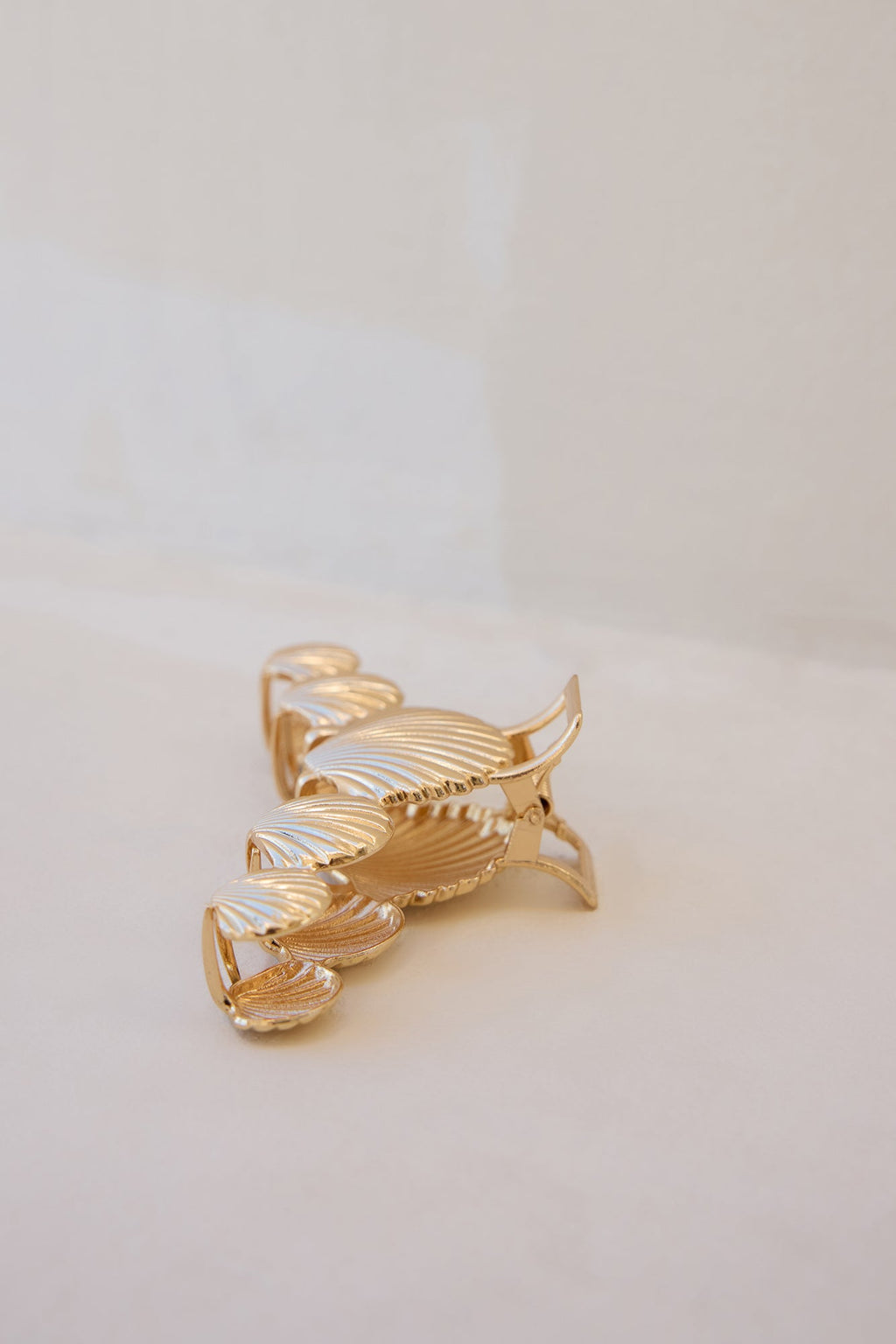 Sea Shell Claw Clip Gold