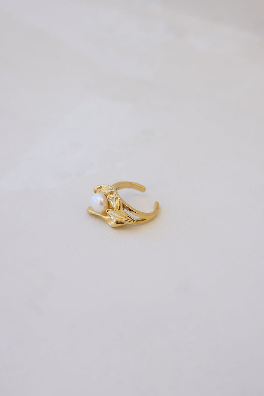 Attention Is Yours Ring Gold