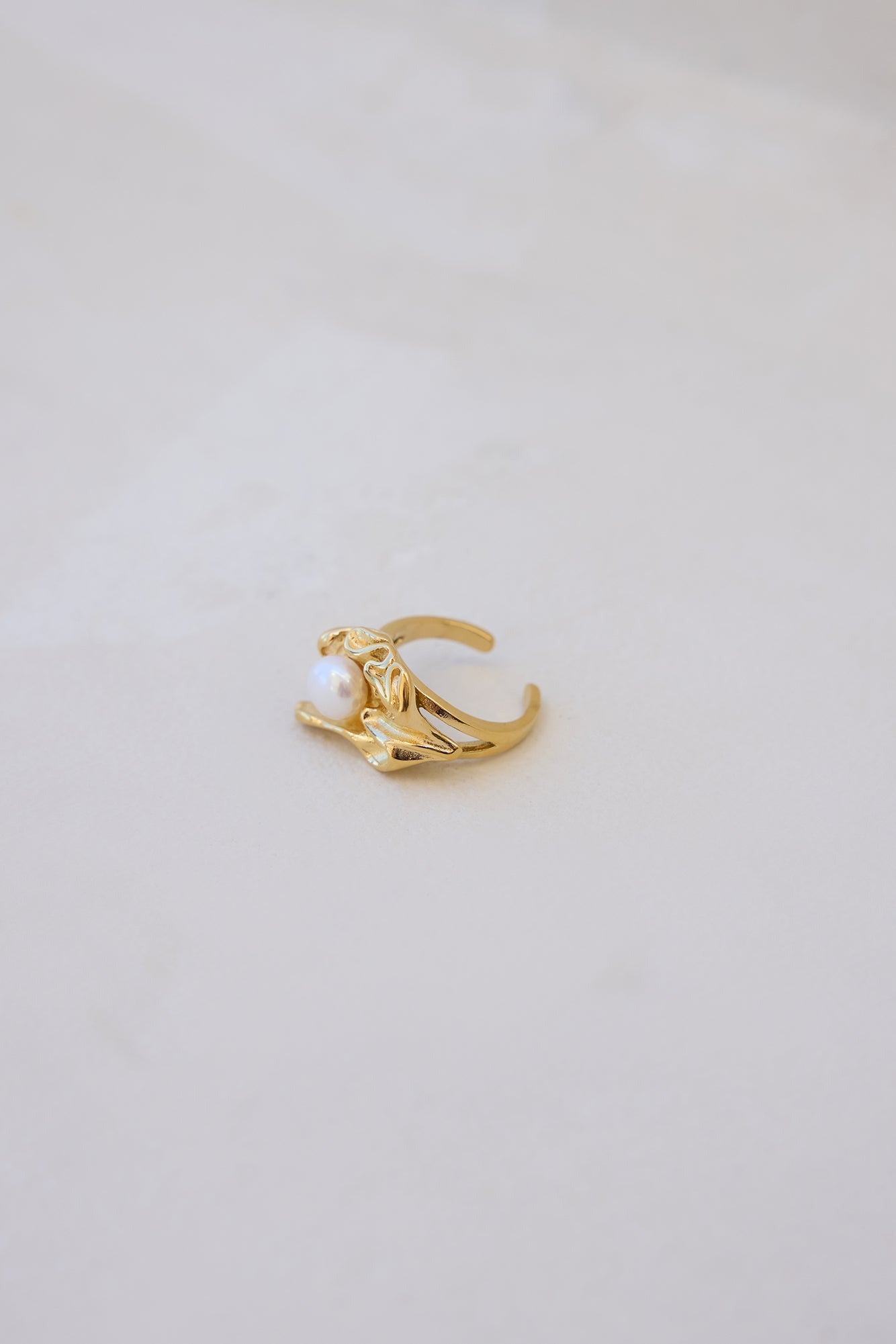 Attention Is Yours Ring Gold