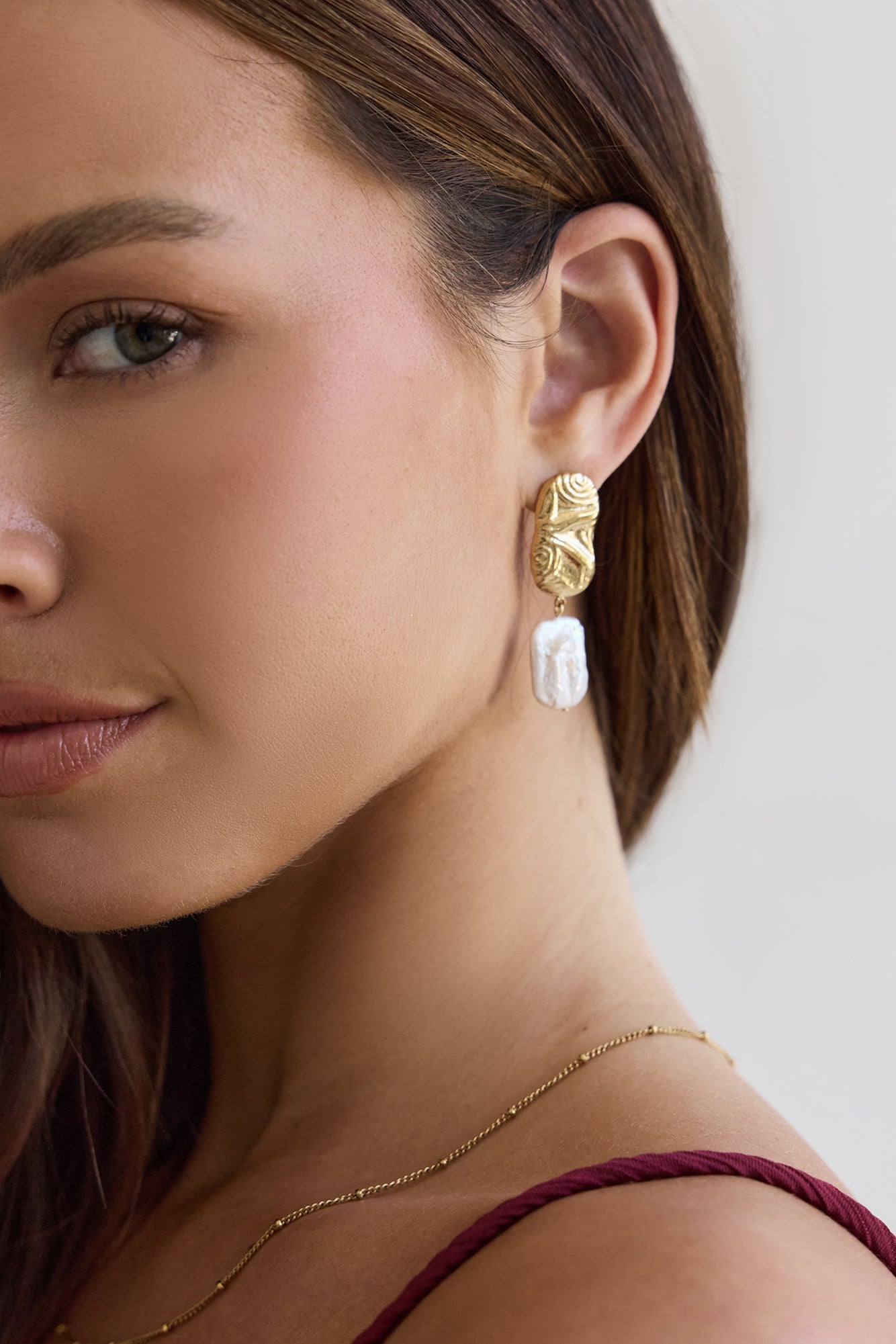 Work Of Art Earrings White Gold