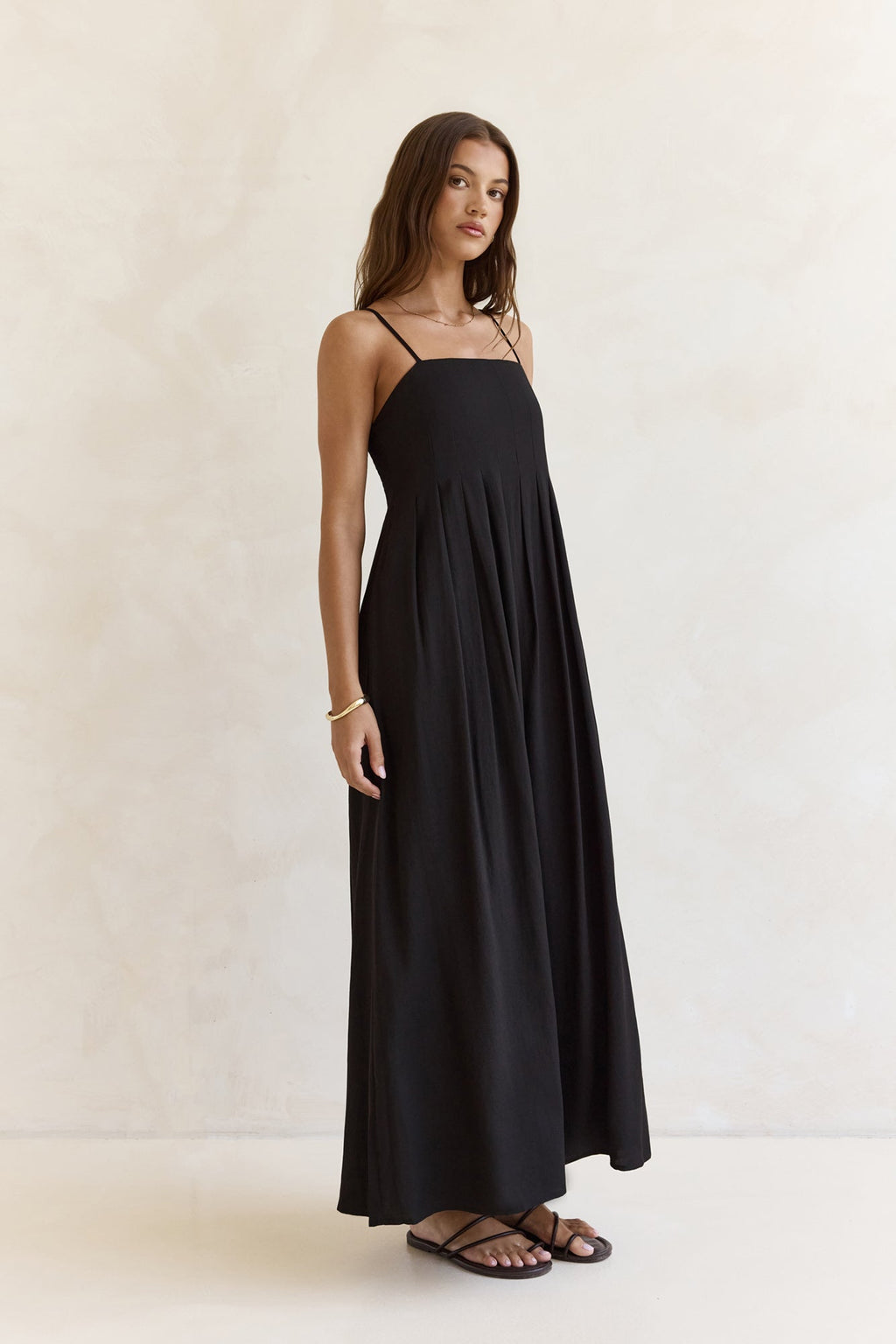 Highrise Skies Maxi Dress Black