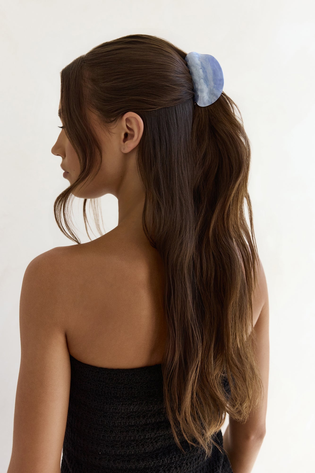 Wave To Earth Hair Claw Blue