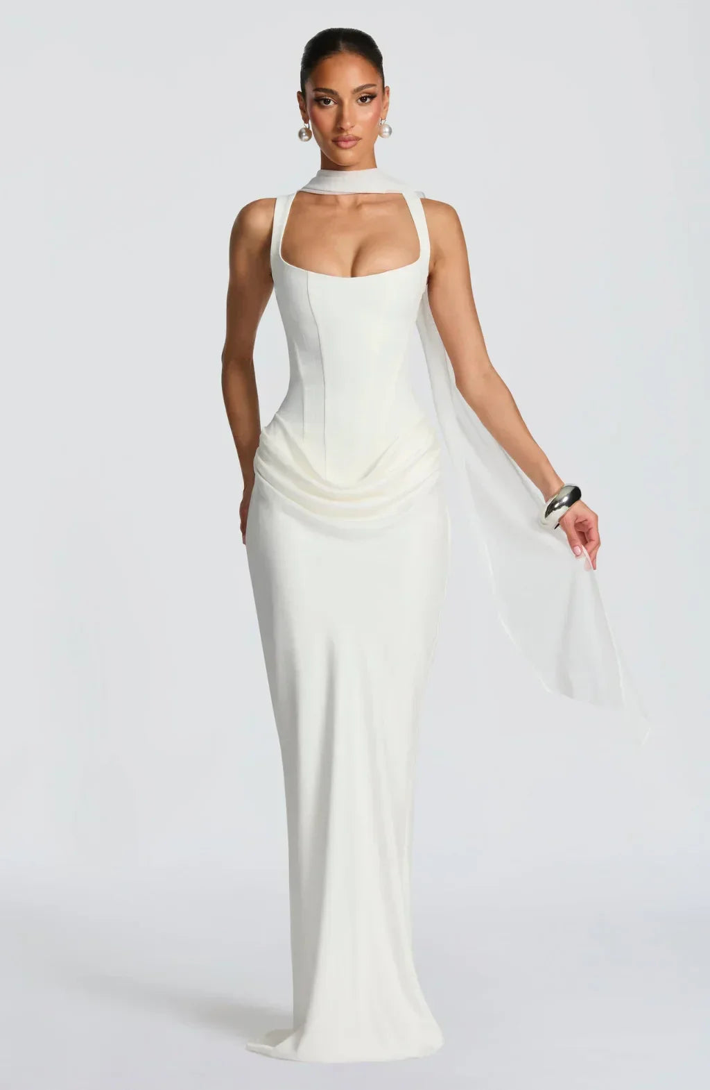 Hourglass Maxi Dress — Sculpted Silhouette, Effortless Style