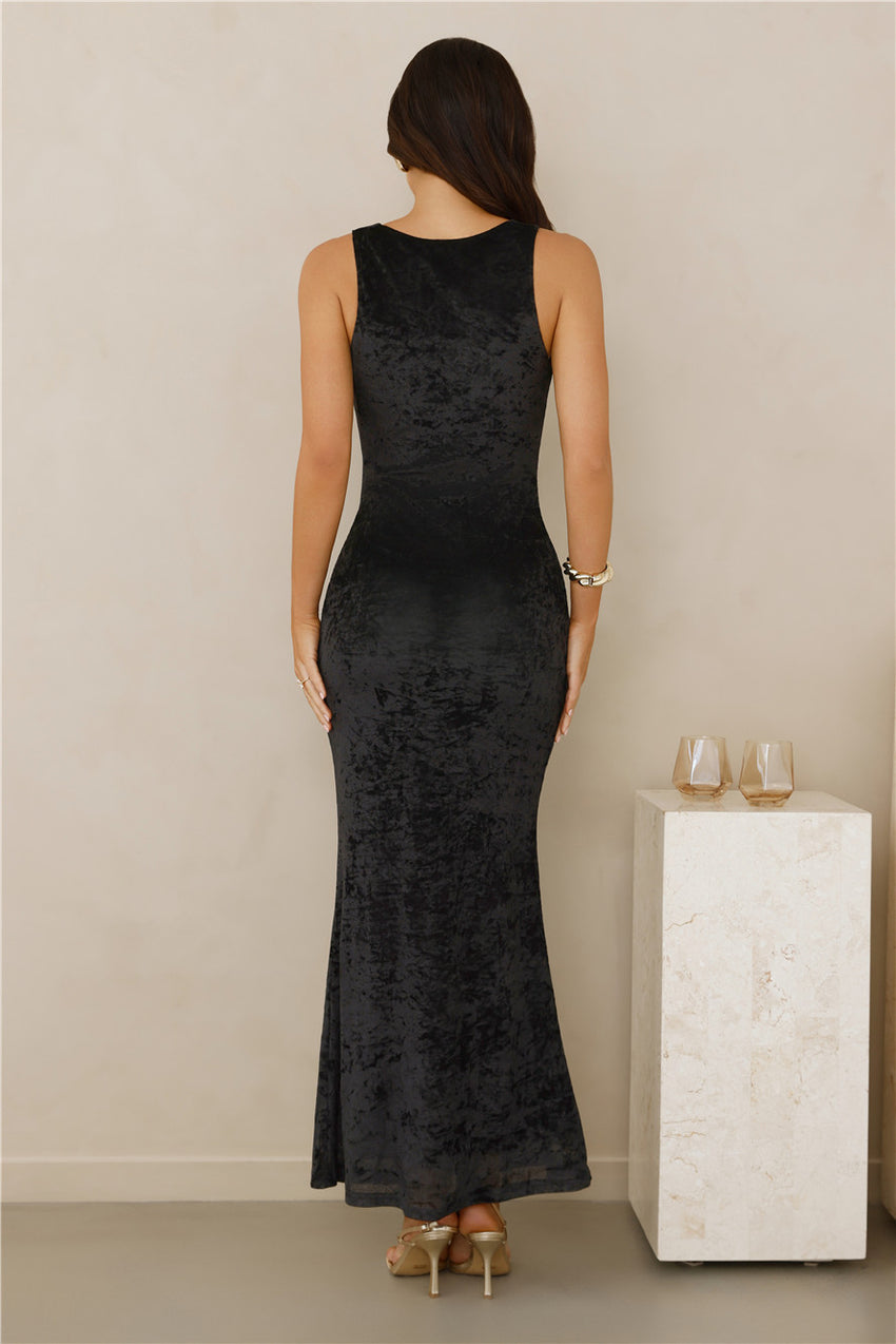Dreamy Deep Maxi Dress Black