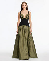 3D Floral Drop-Waist A-Line Maxi Dress - Olive Green & Black