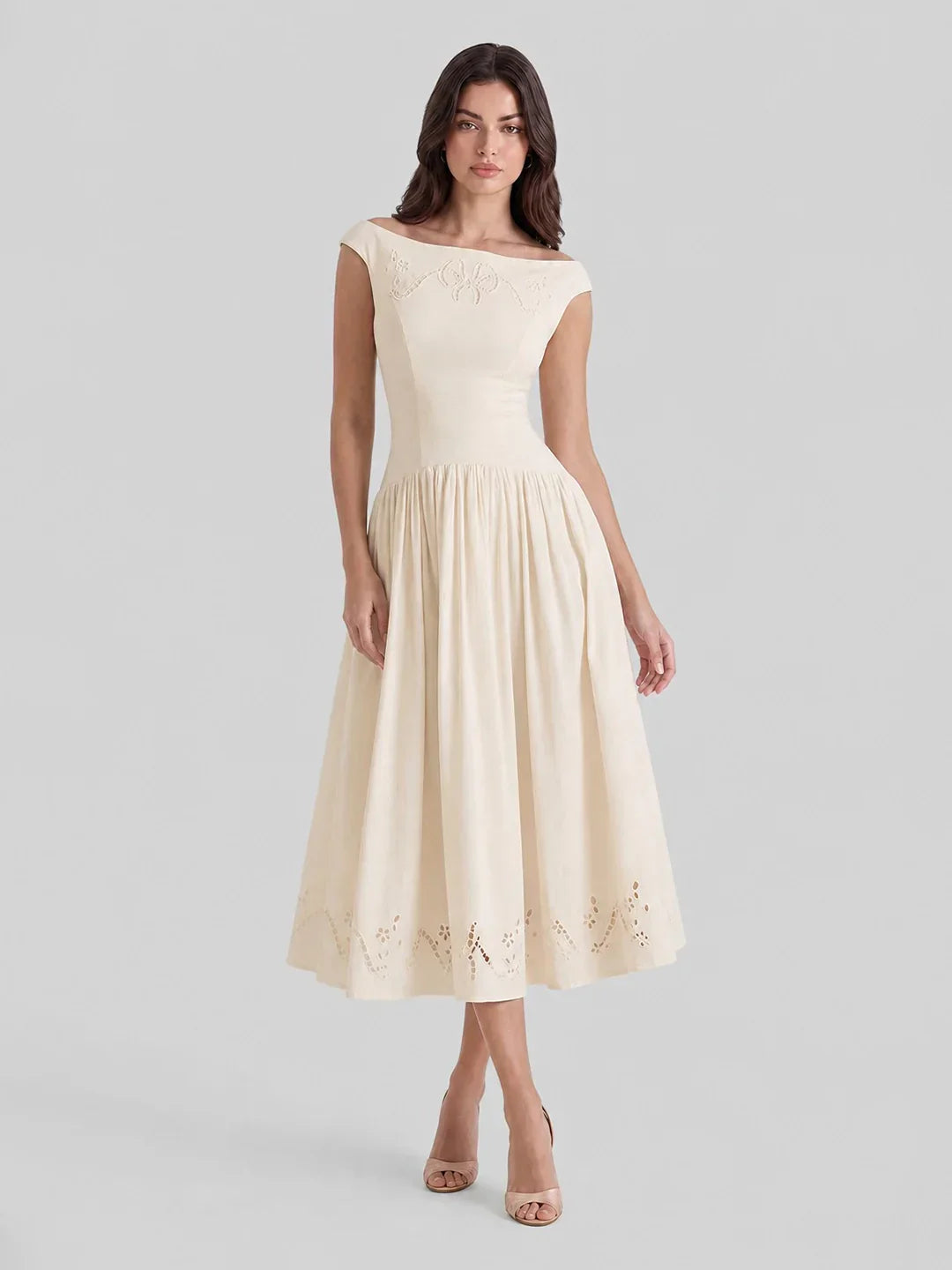 Exquisite Boat Neck Fil-Coupé Maxi Dress