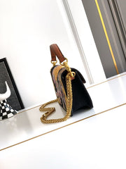 VT Locò Small Shoulder Bag Floral Embroidery 20cm Black Calfskin