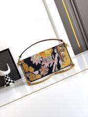 VT Locò Small Shoulder Bag Floral Embroidery 20cm Black Calfskin
