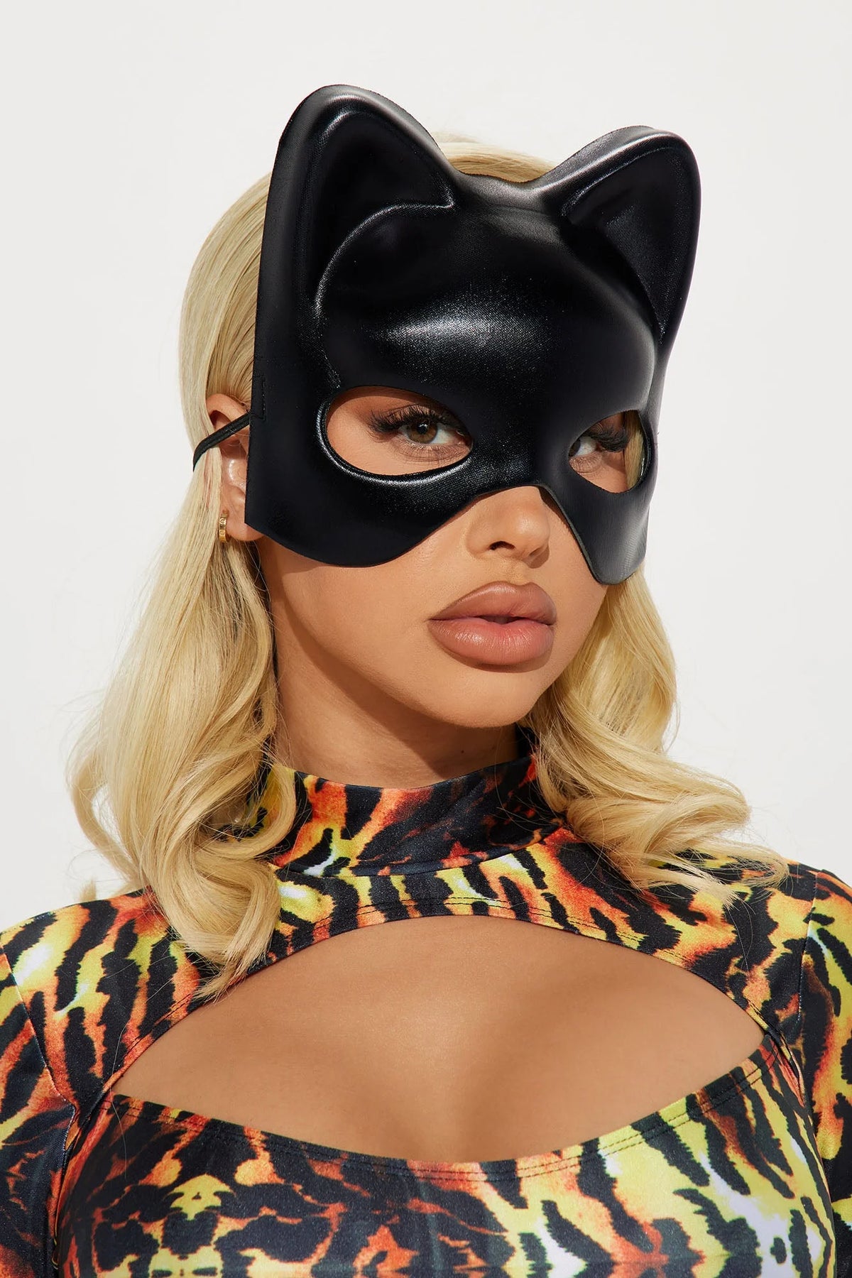 Sneaky Cat Mask - Black