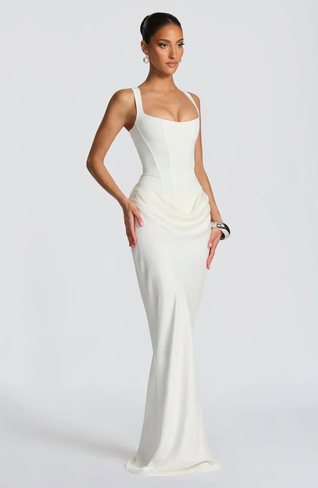 Hourglass Maxi Dress — Sculpted Silhouette, Effortless Style