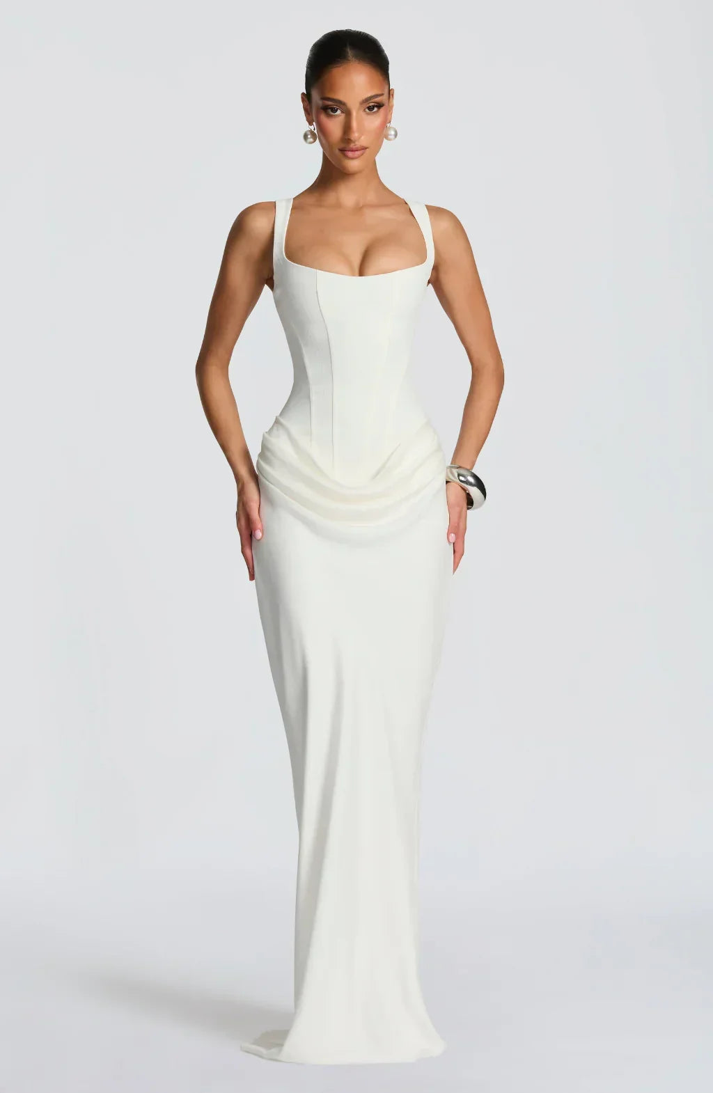 Hourglass Maxi Dress — Sculpted Silhouette, Effortless Style