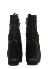 Lover’s Duet Platform Boots - Black