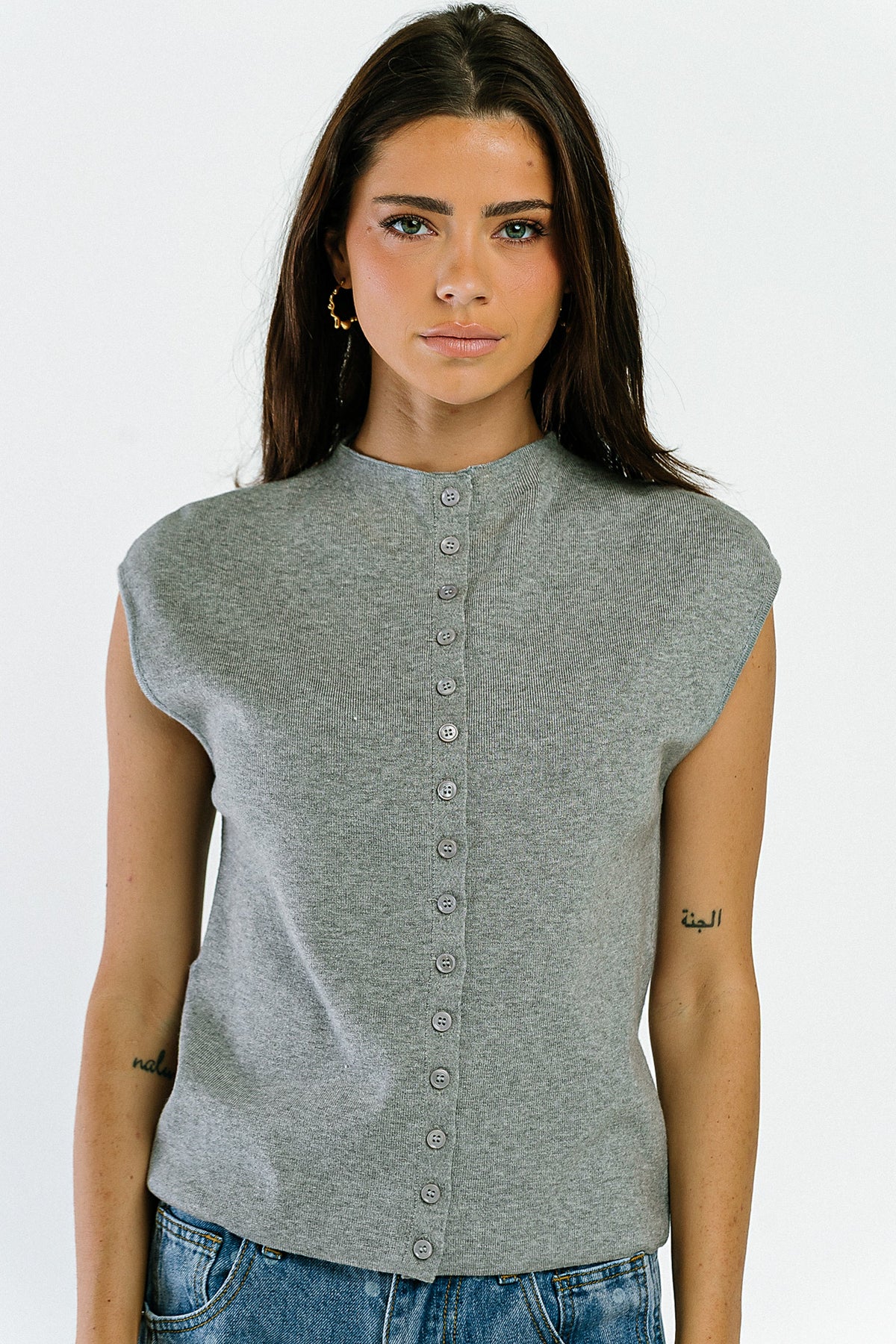 Cambria Sleeveless Cardigan in Heather Grey