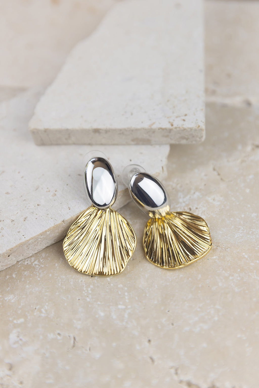 Island Kisses Earrings Silver Gold