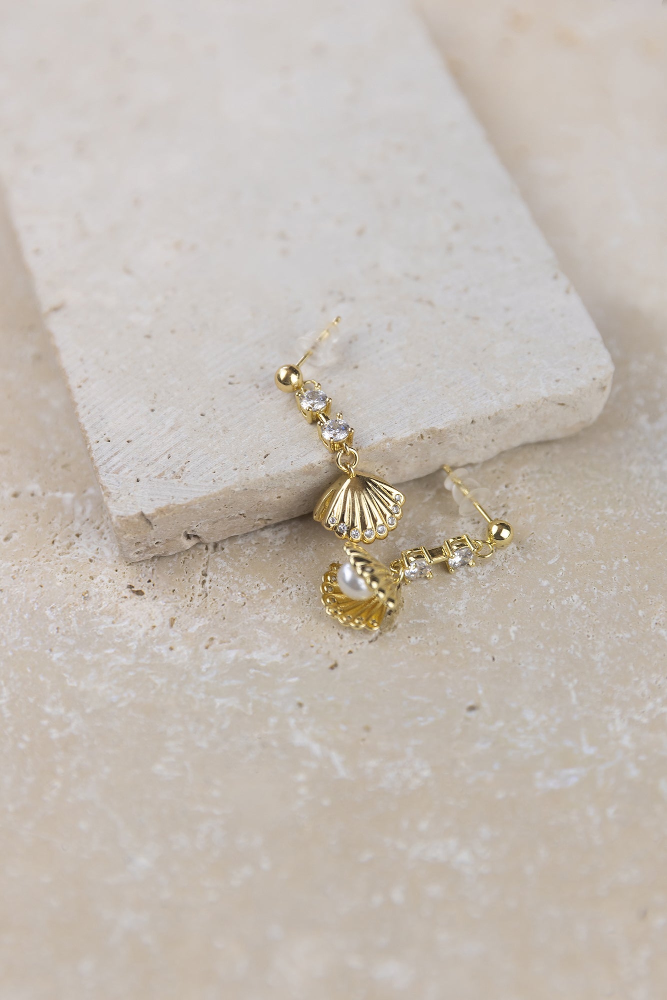 Mermaid Wallet Earrings Gold