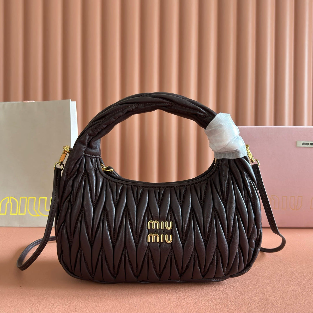 Miu Wander Matelassé Shoulder Bag 25cm Coffee Lambskin