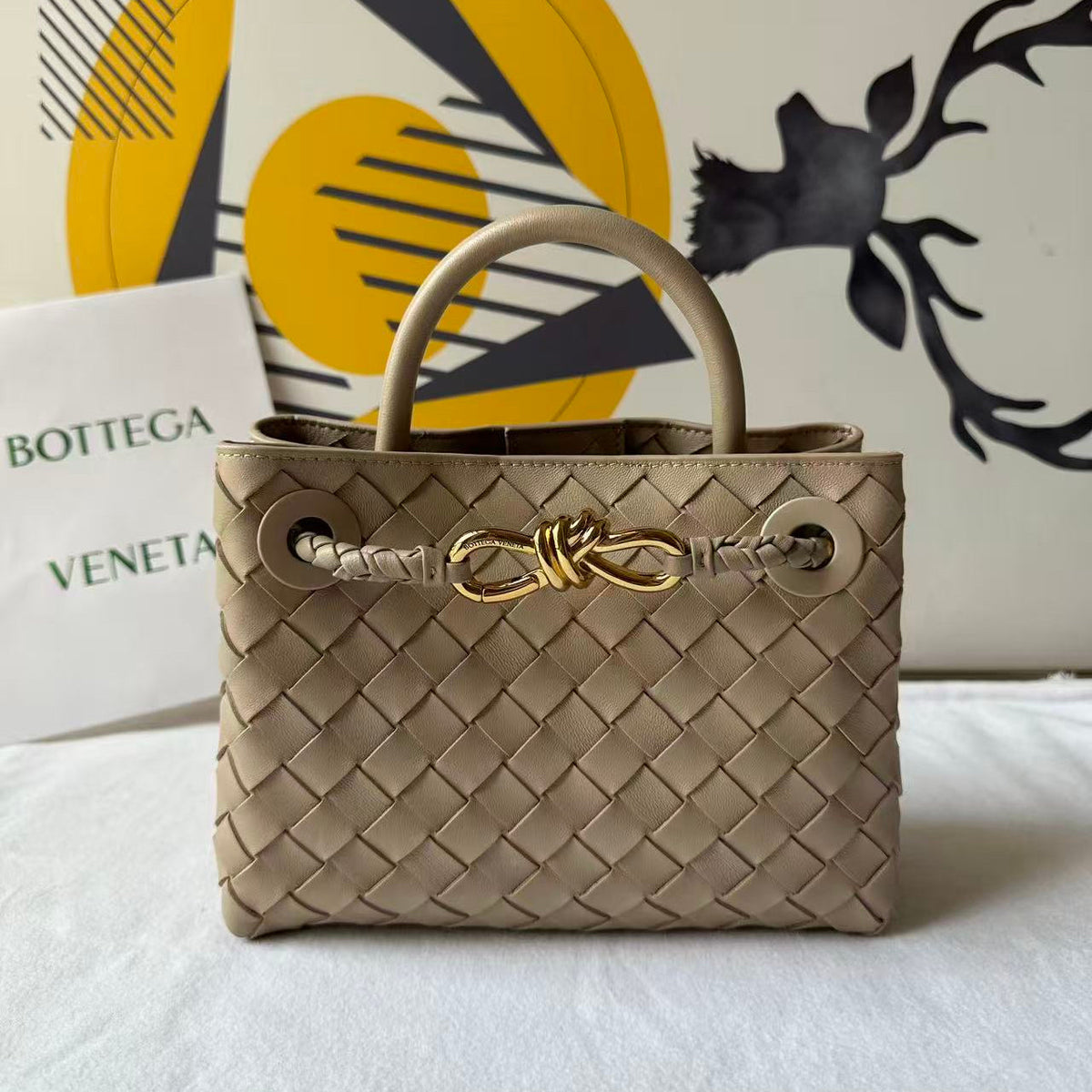 BV Small Andiamo Bag 20cm Light Taupe Intrecciato Leather 291448