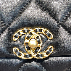 FLAP BAG 20CM GOLD HARDWARE BLACK CALFSKIN